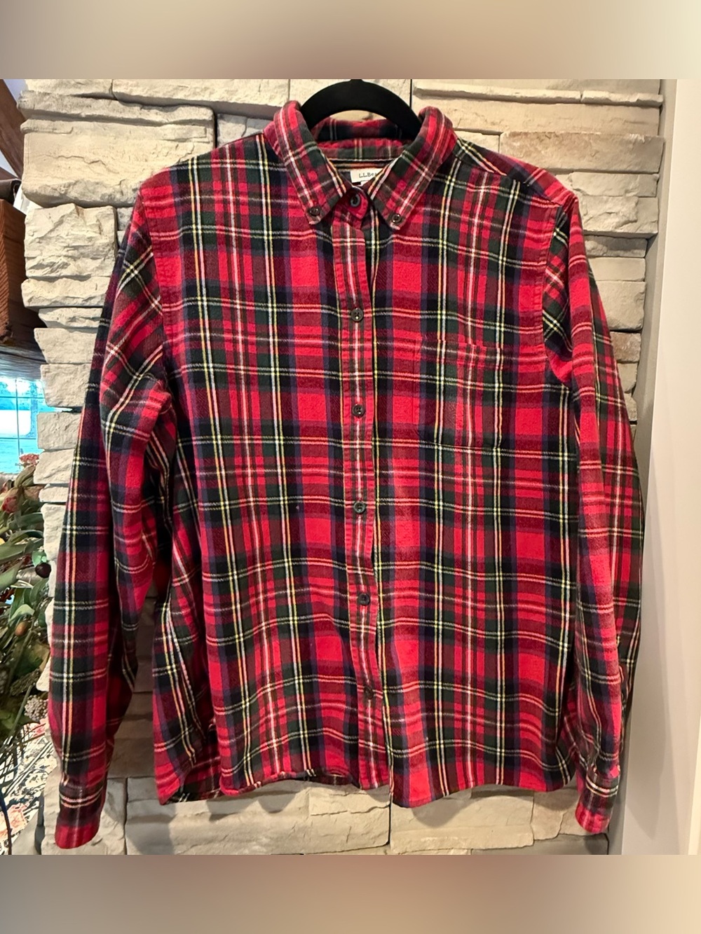 L.L. Bean Women's Large Flannel Button Shirt Red Scotch Plaid 100% Cotton